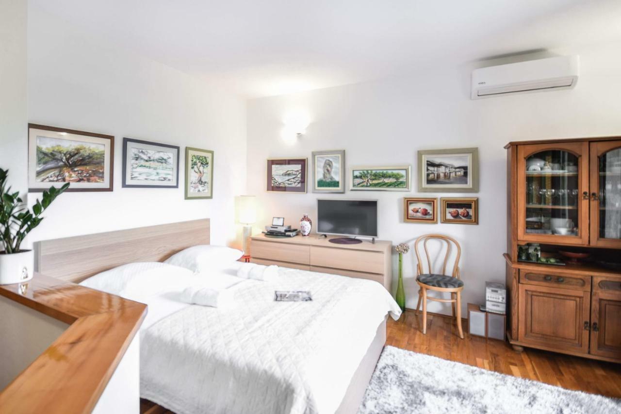 Apartment Zore Krvavica Extérieur photo